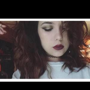 Meet your Posher, Adriana